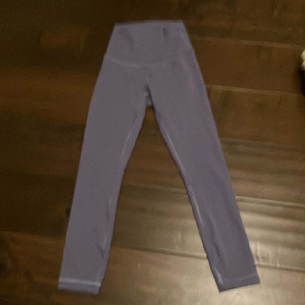 Lululemon leggings size 0 wonder train